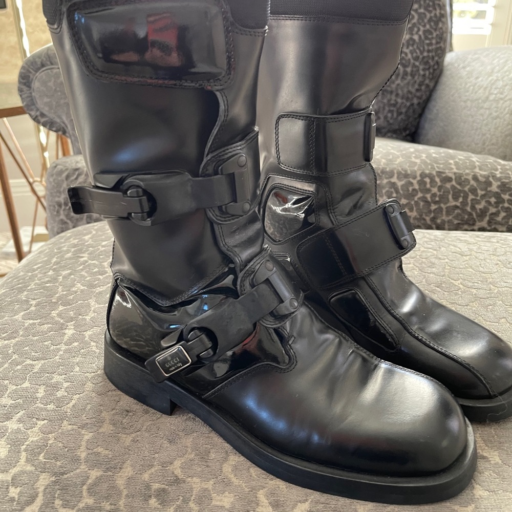 Gucci mid calf boots with buckles. One is broken